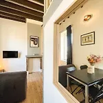 Apartament Bertone Lyon
